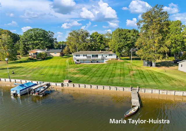 1st image of 16040 Robrick Ave, Grand Haven, MI 49417 | MLS# 70495827