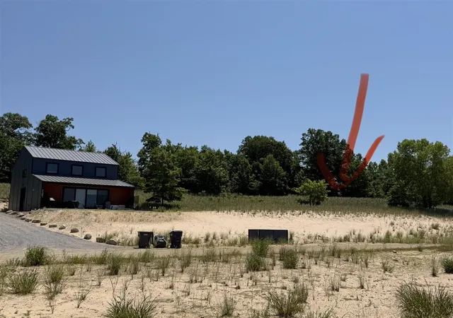 2nd image of 7395 Lake Solis Dr, Stevensville, MI 49127 | MLS# 70544438