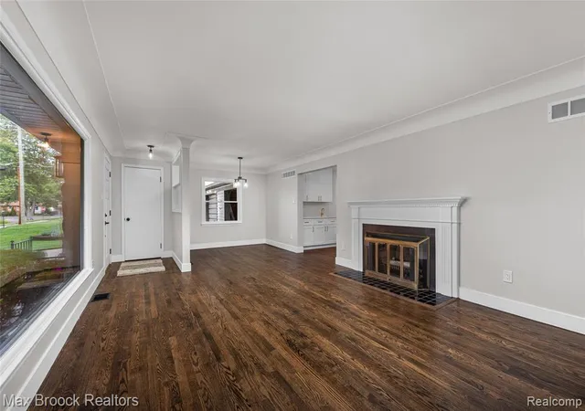 Photo 2 of Sale Pending at 16240 Amherst Ave, Beverly Hills, MI 48025 | MLS# 61013762 | Listing updated on 2026-08-14