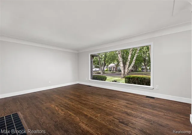 Photo 3 of Sale Pending at 16240 Amherst Ave, Beverly Hills, MI 48025 | MLS# 61013762 | Listing updated on 2026-08-14