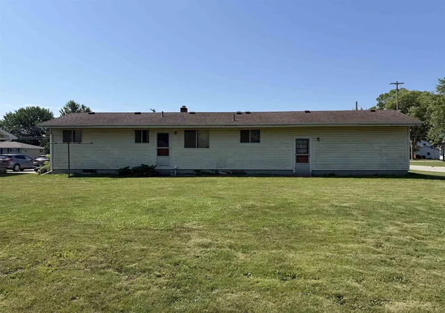 Homes for sale in Bay City, MI | 2915 Continental Dr, Bay City, MI 48706 | MLS# 50213851