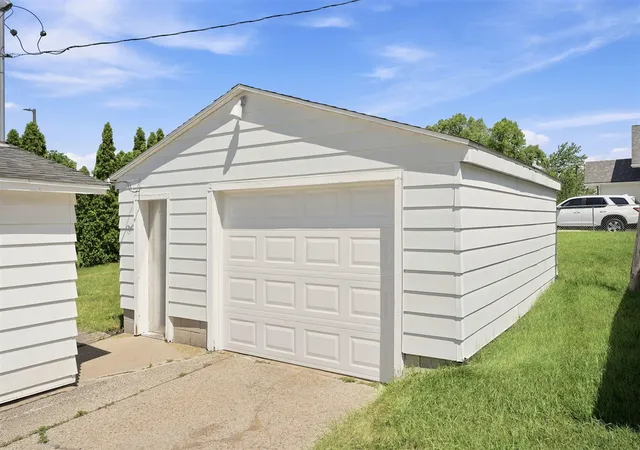 Homes for sale in Greenville, MI | 110 E Summit St, Greenville, MI 48838 | MLS# 70543765