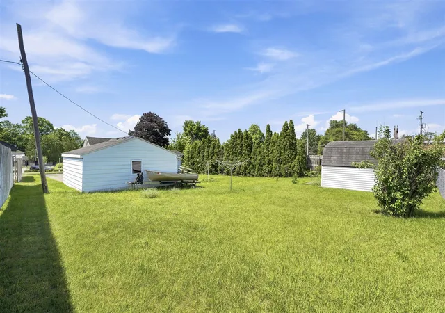 Homes for sale in Greenville, MI | 110 E Summit St, Greenville, MI 48838 | MLS# 70543765