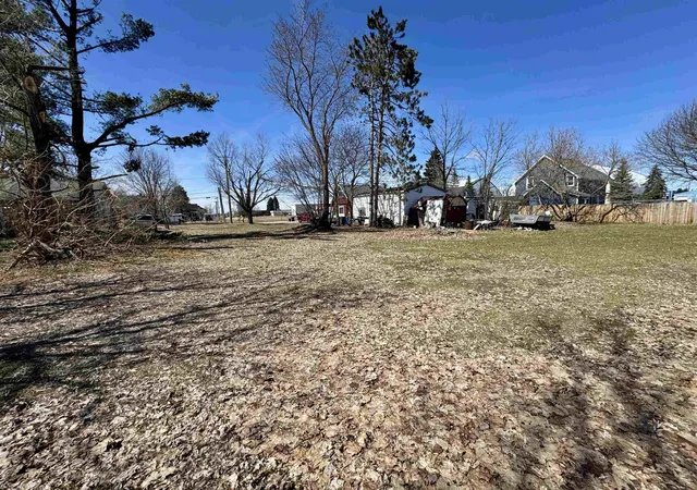 Homes for sale in Cadillac, MI | 924 Farrar St, Cadillac, MI 49601 | MLS# 80066525