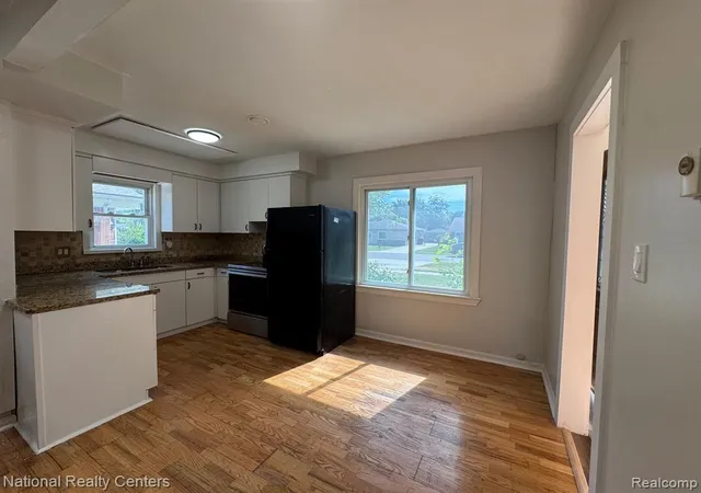5th image of 28111 Brentwood St, Southfield, MI 48076 | MLS# 61000376