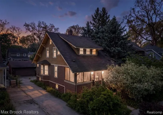 3rd image of 516 S Laurel St, Royal Oak, MI 48067 | MLS# 61010444