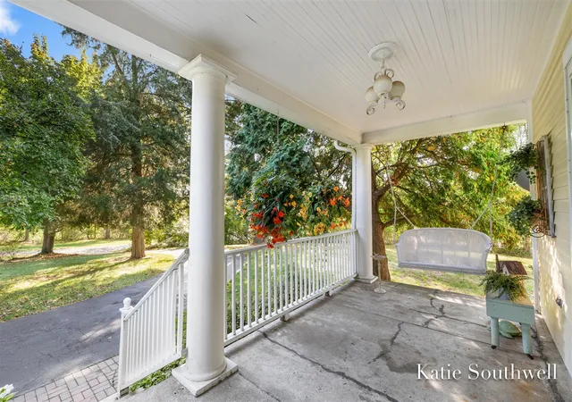 4th image of 4875 Belding Rd, Rockford, MI 49341 | MLS# 70528242
