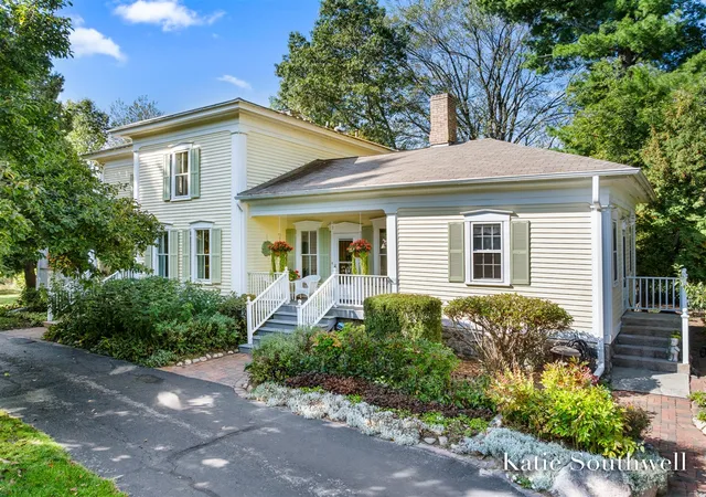 5th image of 4875 Belding Rd, Rockford, MI 49341 | MLS# 70528242