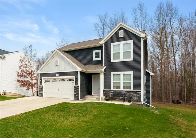 2nd image of 5455 Seawall Ct, South Haven, MI 49090 | MLS# 70521876
