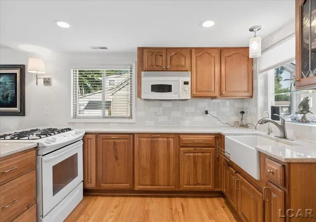 Photo 4 of Single family home for sale at 10240 W Ferndale Dr, Manitou Beach, MI 49253 | MLS# 50216473 | Listing updated on 2026-09-03