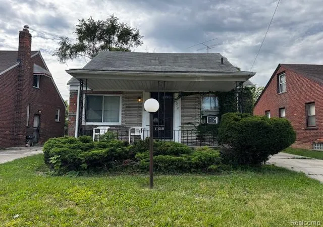 1st image of 15018 Tacoma St, Detroit, MI 48205 | MLS# 60961703