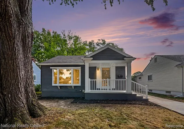 Photo 1 of Single family home for sale at 241 S Manitou Ave, Clawson, MI 48017 1827 | MLS# 61025437 | Listing updated on 2026-09-13