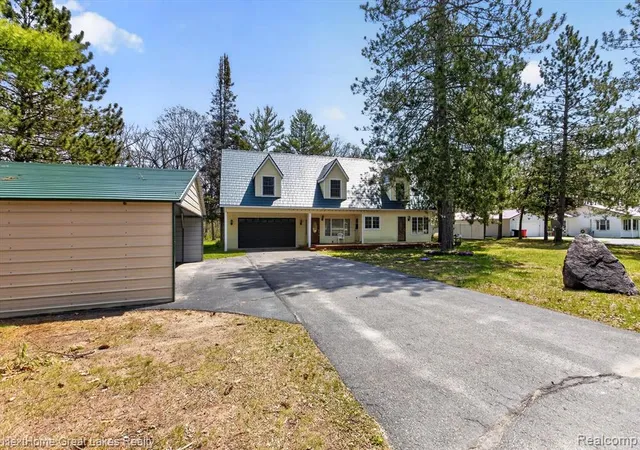 Homes for sale in National City, MI | 1378 N National City Rd, National City, MI 48748 | MLS# 60993243