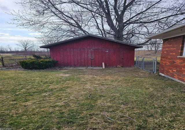 24th image of 5882 King Rd, East China, MI 48054 | MLS# 50201410