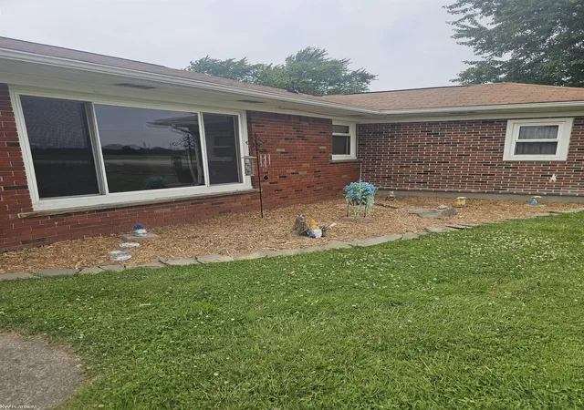 4th image of 5882 King Rd, East China, MI 48054 | MLS# 50201410