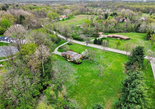 3rd image of 6595 Napier Rd, Plymouth, MI 48170 | MLS# 70533607