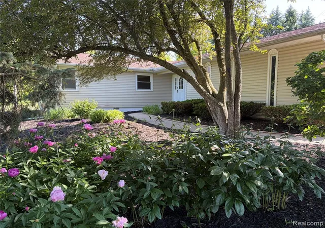 Homes for sale in Saline, MI | 7828 Fosdick Rd, Saline, MI 48176 | MLS# 60985989
