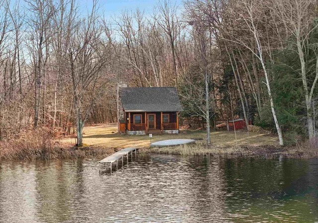 3rd image of 3900 Swaney Rd, Traverse City, MI 49686 | MLS# 80069415