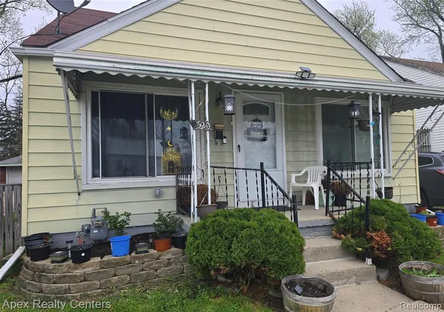 3rd image of 6320 Saint Marys St, Detroit, MI 48228 | MLS# 60985792