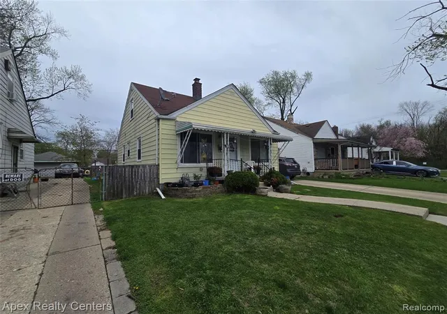 4th image of 6320 Saint Marys St, Detroit, MI 48228 | MLS# 60985792