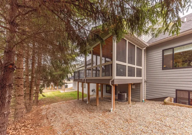 4th image of 7034 Black Cherry Ln, Saline, MI 48176 | MLS# 70509933