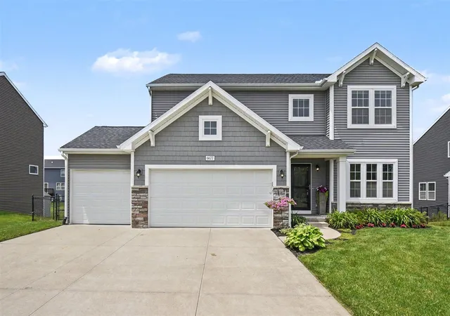Photo 2 of Single family home for sale at 6677 Dutton Trl Dr, Caledonia, MI 49316 | MLS# 70538203 | Listing updated on 2026-06-11