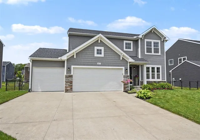 Photo 3 of Single family home for sale at 6677 Dutton Trl Dr, Caledonia, MI 49316 | MLS# 70538203 | Listing updated on 2026-06-11