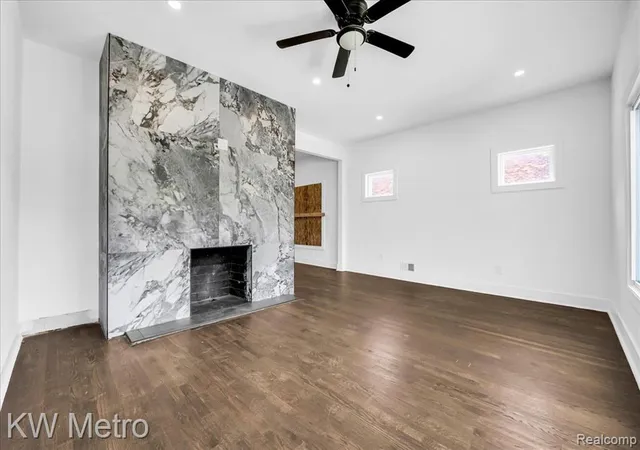 Photo 3 of Single family home for sale at 1685 Glynn Ct, Detroit, MI 48206 1717 | MLS# 61002085 | Listing updated on 2026-08-25