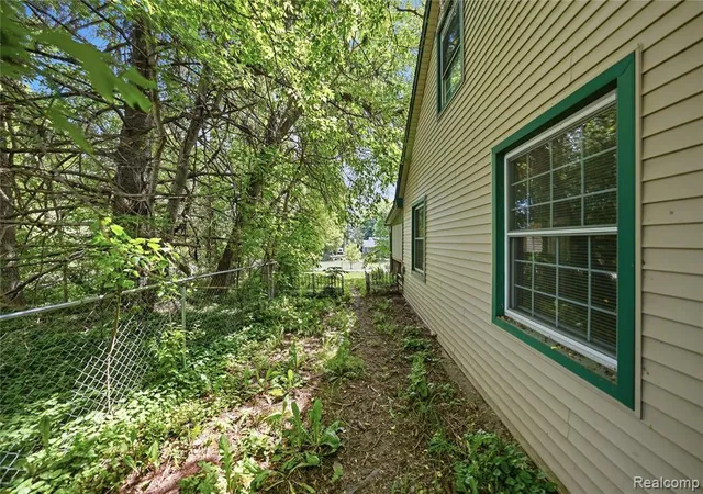 Homes for sale in Imlay City, MI | 6790 Weyer Rd, Imlay City, MI 48444 | MLS# 61000586