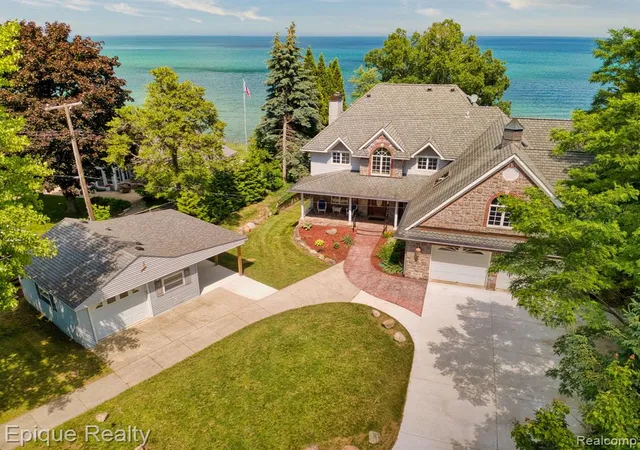 Homes for sale in Deckerville, MI | 3864 Lakeshore Rd, Deckerville, MI 48427 | MLS# 61009170