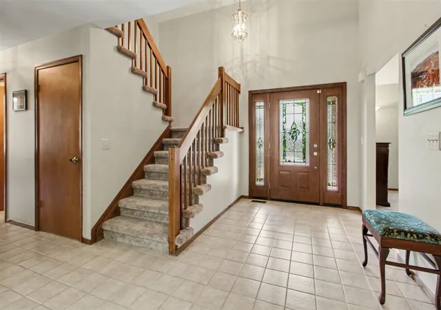 Photo 4 of Single Family Residence at 14017 Towering Oaks Dr, Shelby Township, MI 48315 | MLS# 70536674 | | Sold on 2026-07-02