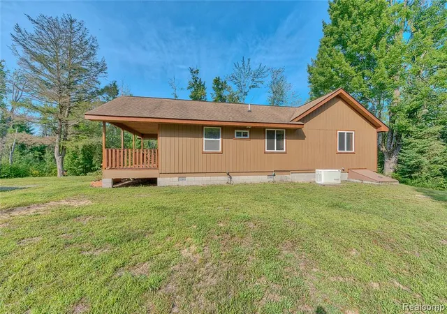 5th image of 376 N Abbe Rd, Fairview, MI 48621 | MLS# 61021539