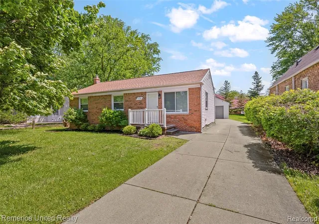 3rd image of 11722 Haller St, Livonia, MI 48150 2372 | MLS# 60994387