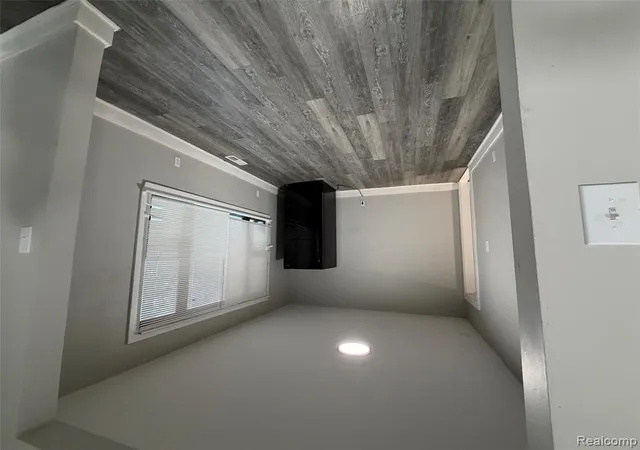 3rd image of 5814 Haverhill St, Detroit, MI 48224 | MLS# 60996647