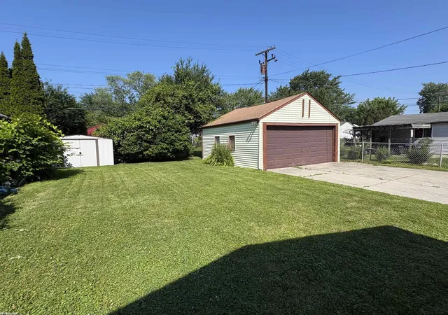 Homes for sale in Roseville, MI | 26641 Pattow St, Roseville, MI 48066 | MLS# 50214585