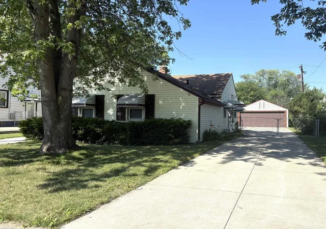 Homes for sale in Roseville, MI | 26641 Pattow St, Roseville, MI 48066 | MLS# 50214585