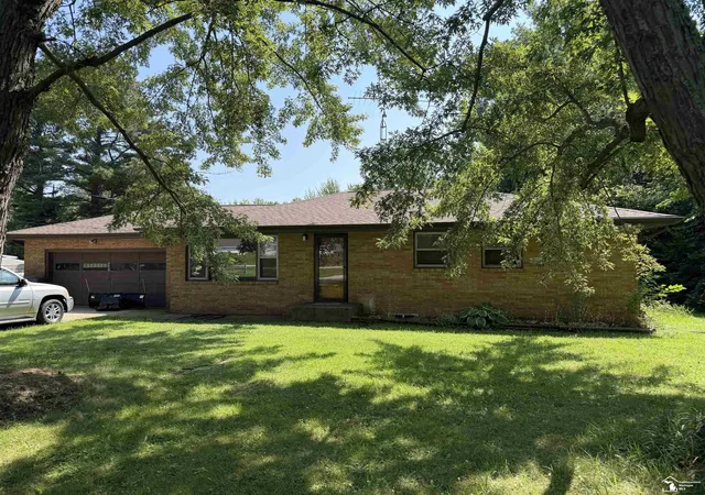 2nd image of 3015 N M 63 Hwy, Benton Harbor, MI 49022 | MLS# 50219546