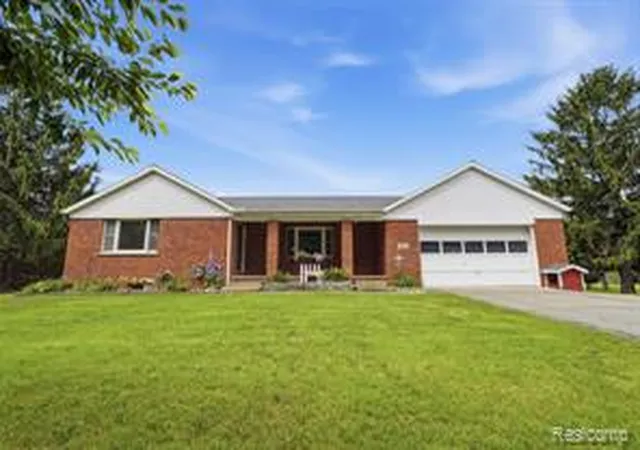 Homes for sale in Pinckney, MI | 3843 Hooker Rd, Pinckney, MI 48169 | MLS# 61003364