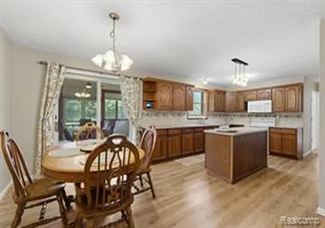 Homes for sale in Pinckney, MI | 3843 Hooker Rd, Pinckney, MI 48169 | MLS# 61003364