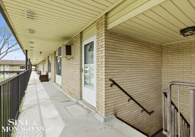 Photo 2 of Condo for sale at 1450 Ann Arbor Rd #29, Plymouth, MI 48170 | MLS# 50206777 | Listing updated on 2026-05-19