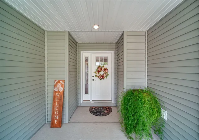 Photo 3 of Single family home for sale at 3531 Natural Ln, Jackson, MI 49203 | MLS# 70553232 | Listing updated on 2026-09-21