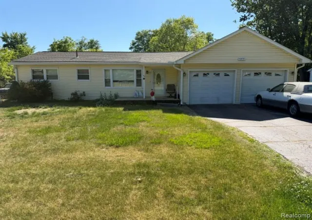 Homes for sale in Chesterfield, MI | 53151 Fairchild Rd, Chesterfield, MI 48051 | MLS# 61000111