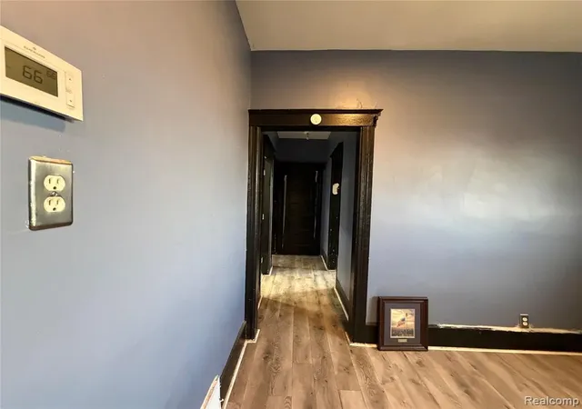 9th image of 593 Owen St, Detroit, MI 48202 | MLS# 60985360