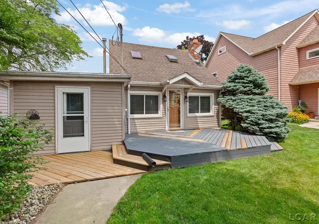 Photo 2 of Single family home for sale at 2792 Round Lake Hwy, Manitou Beach, MI 49253 | MLS# 50215748 | Listing updated on 2026-08-28