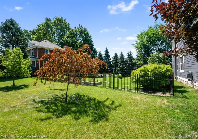 3rd image of 935 Simpson St, Plymouth, MI 48170 | MLS# 61004697