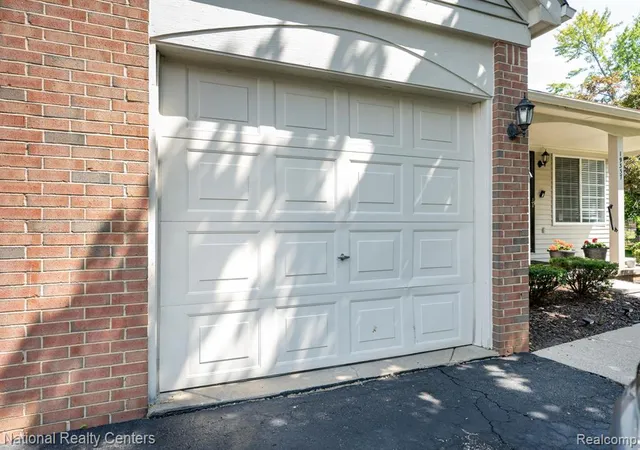 3rd image of 19337 Mandarin Dr, Roseville, MI 48066 | MLS# 61015269