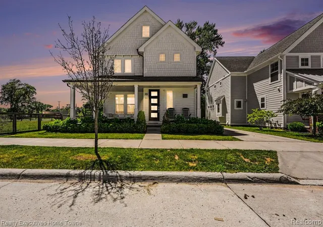 Photo 1 of Single family home for sale at 111 N Dorchester Ave, Royal Oak, MI 48067 2132 | MLS# 61003039 | Listing updated on 2026-09-01