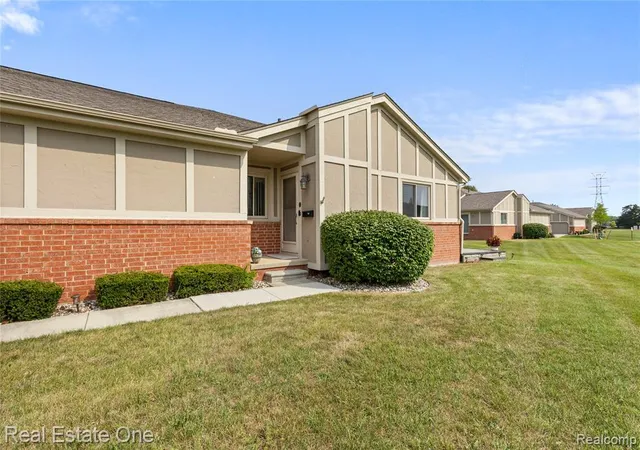 Photo 1 of Condo for sale at 18515 Brookside Ln #16, Clinton Township, MI 48038 5246 | MLS# 61021920 | Listing updated on 2026-09-09