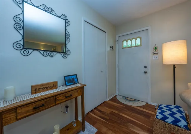 Photo 3 of Sale Pending at 536 Dell St, Saint Joseph, MI 49085 | MLS# 70550889 | Listing updated on 2026-09-25