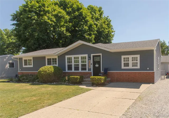 Homes for sale in Livonia, MI | 20322 Melvin St, Livonia, MI 48152 | MLS# 61002886